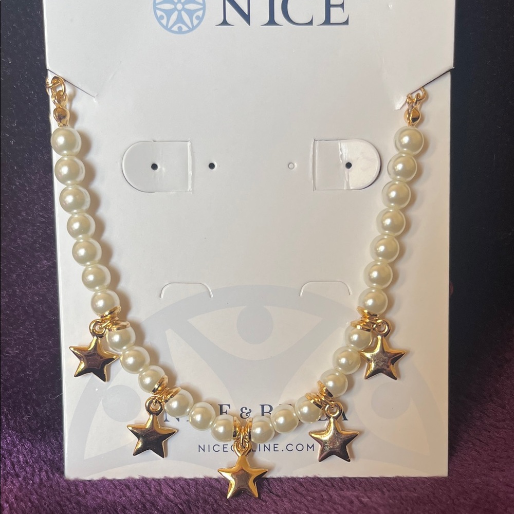 Pearl Bead Necklace with Gold Star Charms - White/Gold